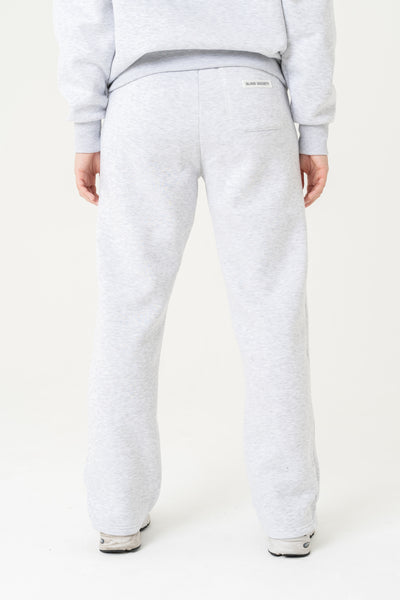Jogginghose mit weitem Bein